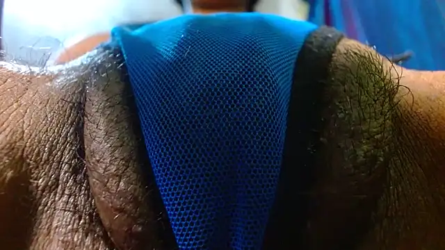 bethanywilson 23 online show from December 5, 2025, 1:32 pm