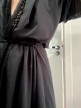 Snapshot of AliceStone19 chatting on October 23, 2025, 5:44 pm AliceStone19 online show from October 23, 2025, 5:44 pm