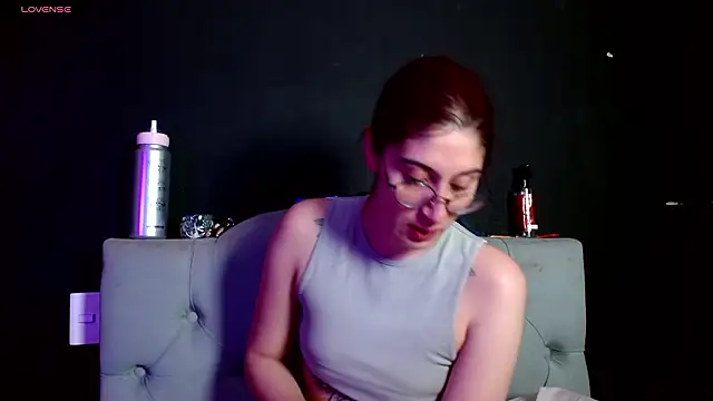 Red-moon1 online show from January 16, 2026, 6:50 am