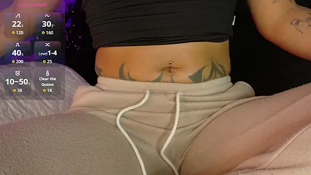 Snapshot of Megan_browns1 chatting on October 22, 2025, 1:21 pm Megan browns1 online show from October 22, 2025, 1:21 pm