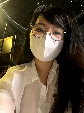 Snapshot of Onee-Chew chatting on November 28, 2025, 8:58 am Onee-Chew online show from November 28, 2025, 8:58 am