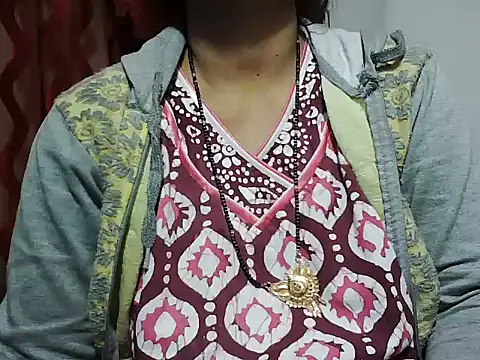 Snapshot of RukminiNew chatting on February 8, 2026, 12:58 pm RukminiNew online show from February 8, 2026, 12:58 pm