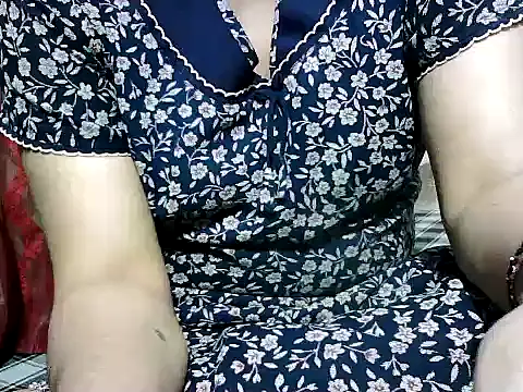 Snapshot of RukminiNew chatting on March 1, 2026, 1:55 pm RukminiNew online show from March 1, 2026, 1:55 pm