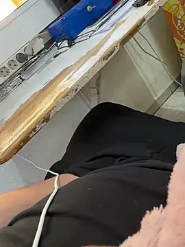 buri232 online show from March 3, 2025, 4:36 pm