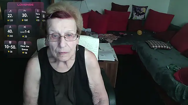 HeisseomaOriginal online show from October 23, 2025, 7:07 am