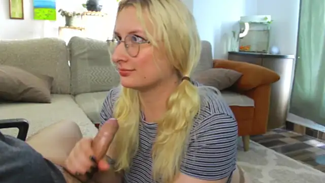 andycherry secrets  online show from May 19, 2026, 3:52 pm