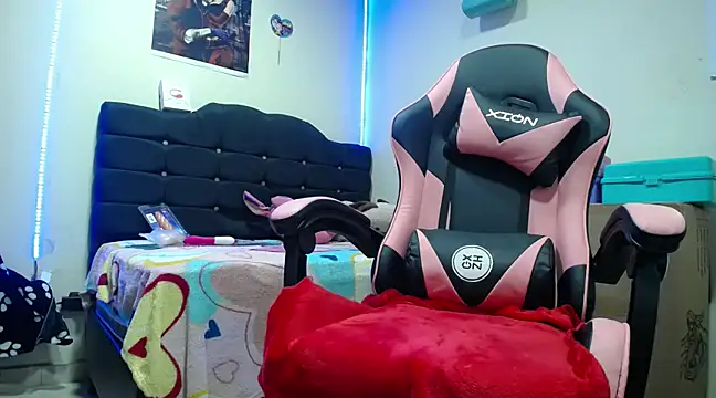 Snapshot of yuliana_19 chatting on March 11, 2025, 1:23 pm yuliana 19 online show from March 11, 2025, 1:23 pm