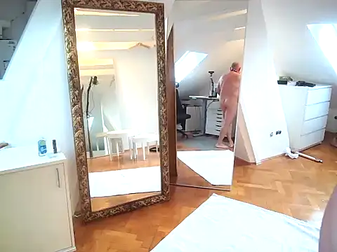 Snapshot of tobi_jerker chatting on January 20, 2025, 2:36 pm tobi jerker online show from January 20, 2025, 2:36 pm