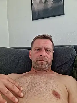 Mjn34 online show from May 27, 2026, 2:35 pm