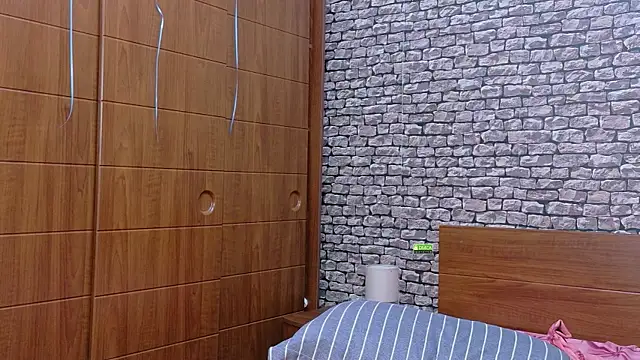 CuteBlondeMe online show from April 3, 2026, 4:13 pm