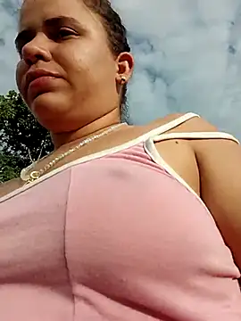 Snapshot of ValeriaSantos- chatting on February 1, 2026, 12:25 pm ValeriaSantos- online show from February 1, 2026, 12:25 pm