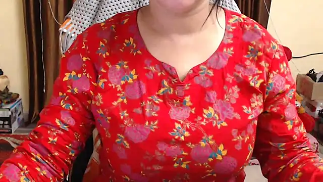 Snapshot of Naughty_Kashish chatting on February 6, 2025, 7:35 am Naughty Kashish online show from February 6, 2025, 7:35 am