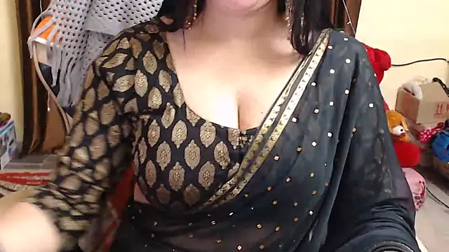 Snapshot of Naughty_Kashish chatting on February 1, 2025, 9:54 am Naughty Kashish online show from February 1, 2025, 9:54 am