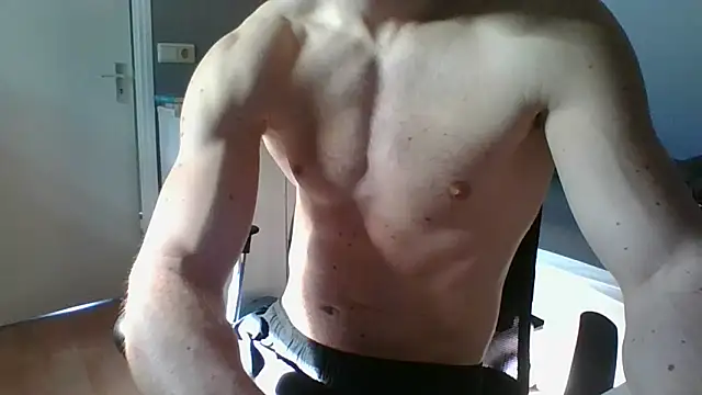 RamonJoosse2002 online show from March 2, 2026, 11:50 am