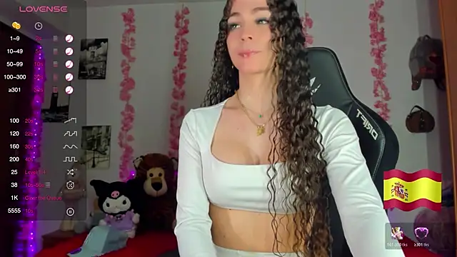 gabrielatafur  online show from May 19, 2026, 6:37 pm