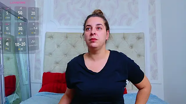 KarinaNoir online show from September 24, 2025, 4:19 am