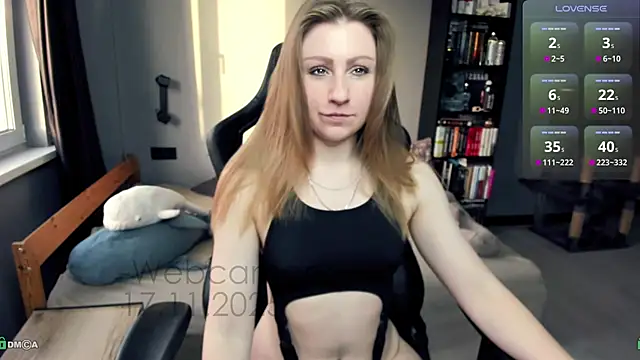 Web-cam-angel online show from November 17, 2025, 1:04 pm