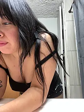 AriannaPena online show from September 13, 2025, 9:26 pm