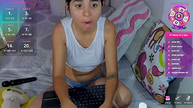 amy petite online show from June 4, 2026, 1:10 am