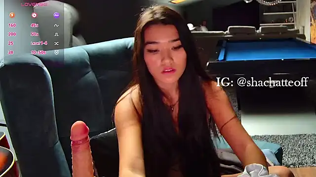 Snapshot of shachatteof chatting on October 3, 2025, 8:38 am shachatteof online show from October 3, 2025, 8:38 am