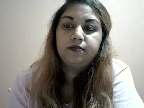 bellachow10 online show from November 8, 2025, 5:38 pm