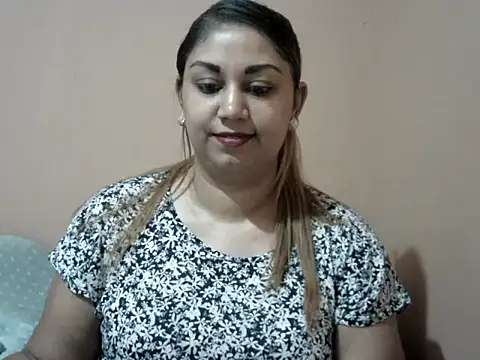 bellachow10 online show from December 16, 2025, 10:19 am