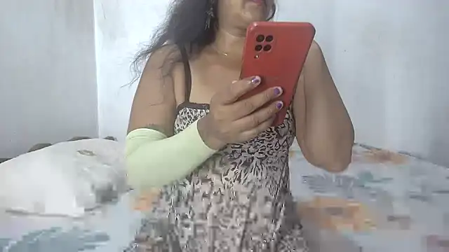 DevilZoone online show from July 8, 2026, 4:24 am