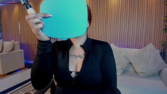 Snapshot of kimbrownn chatting on September 18, 2025, 12:19 pm kimbrownn online show from September 18, 2025, 12:19 pm