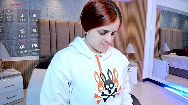 kimbrownn online show from February 5, 2026, 11:28 am