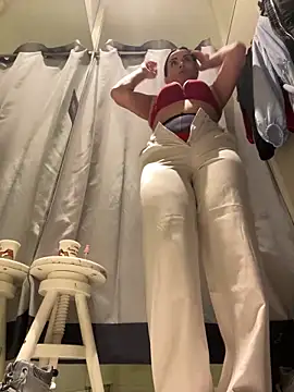 Snapshot of CrazzyChicks chatting on February 21, 2026, 4:58 am CrazzyChicks online show from February 21, 2026, 4:58 am