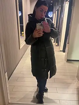 Snapshot of CrazzyChicks chatting on March 1, 2026, 7:30 am CrazzyChicks online show from March 1, 2026, 7:30 am