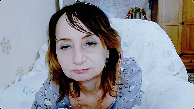 Snapshot of AnnieEltgant chatting on December 26, 2024, 2:59 pm AnnieEltgant online show from December 26, 2024, 2:59 pm