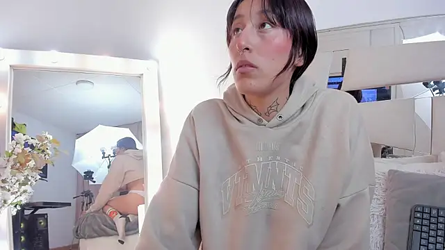 Mariana Joness online show from January 13, 2026, 2:15 am