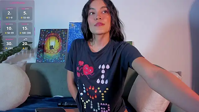 Snapshot of TIFFANYRUSSO chatting on October 24, 2025, 4:00 am TIFFANYRUSSO online show from October 24, 2025, 4:00 am