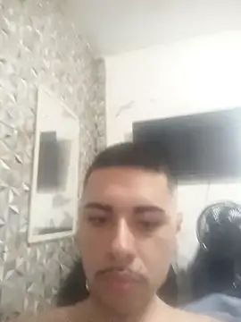 Snapshot of 19cmpeni chatting on October 26, 2025, 7:25 pm 19cmpeni online show from October 26, 2025, 7:25 pm