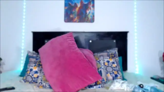 Snapshot of AdaraLink chatting on November 18, 2025, 3:59 pm AdaraLink online show from November 18, 2025, 3:59 pm