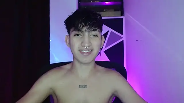 littlextreme online show from March 18, 2025, 1:24 am