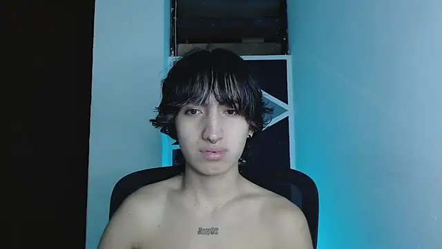 littlextreme online show from April 18, 2026, 3:20 am