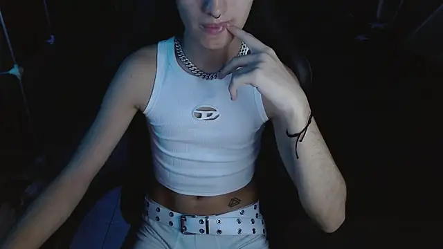 littlextreme online show from April 15, 2026, 1:33 am