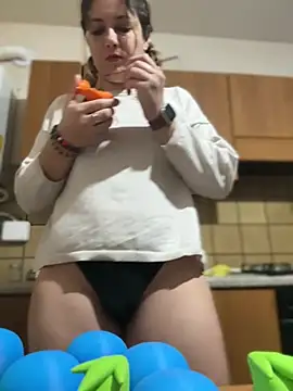 DaisyVibesss online show from January 22, 2025, 9:02 am