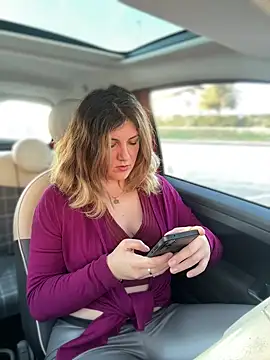 DaisyVibesss online show from January 12, 2025, 3:14 pm