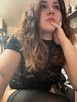 DaisyVibesss online show from February 25, 2026, 8:25 am