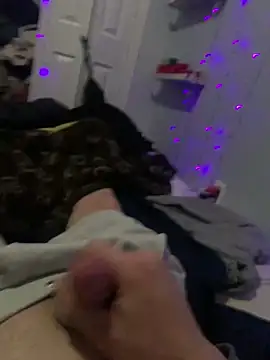 Hugetings online show from March 26, 2026, 11:08 am