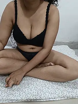 Rubyrosemumbai online show from June 25, 2026, 5:29 pm