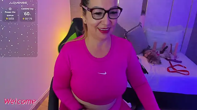 gisela27 online show from June 5, 2026, 12:55 pm