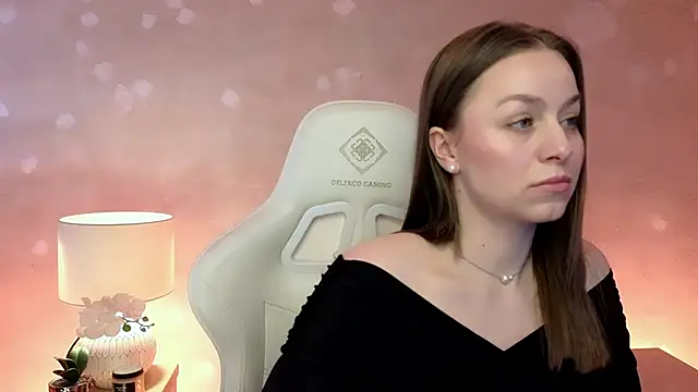 Snapshot of MilaFleur chatting on April 8, 2026, 2:07 pm MilaFleur online show from April 8, 2026, 2:07 pm