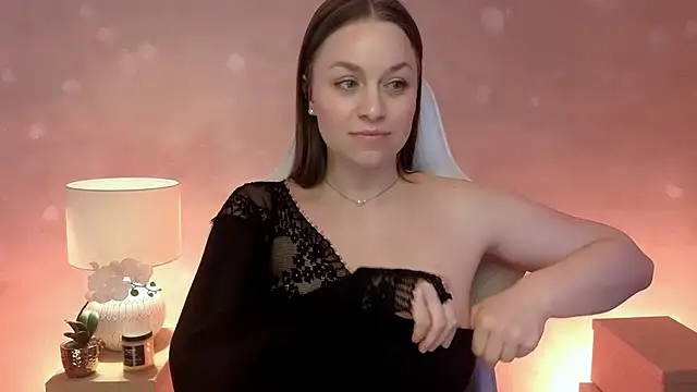 Snapshot of MilaFleur chatting on April 6, 2026, 2:07 pm MilaFleur online show from April 6, 2026, 2:07 pm