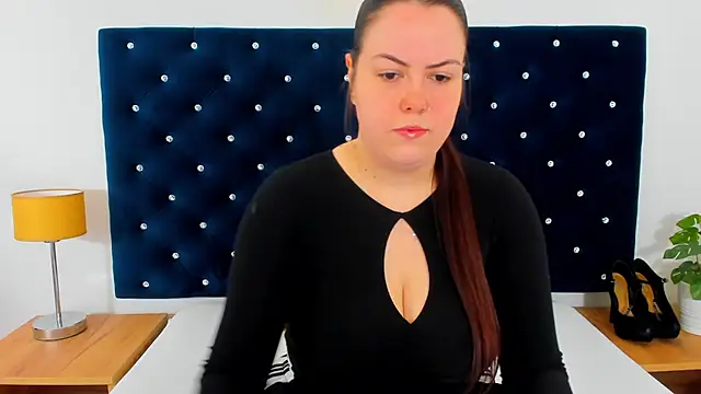 EvaLick online show from April 14, 2026, 6:07 am