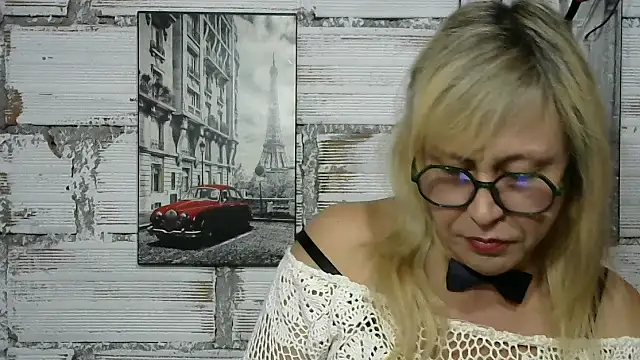 divahot08 online show from January 16, 2026, 5:06 pm