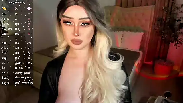 Miss mariahmonroe online show from November 10, 2025, 11:04 am